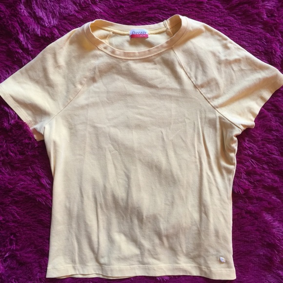 Athletic yellow t-shirt - Picture 1 of 7